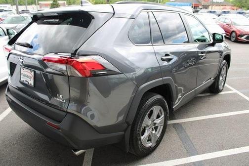 2024 Toyota RAV4 Hybrid LE