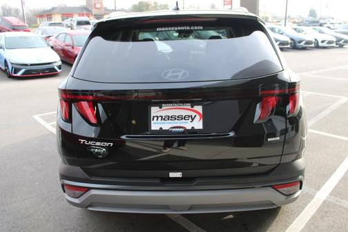 2026 Hyundai TUCSON SEL