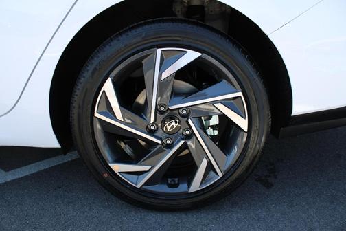 2025 Hyundai ELANTRA HEV Limited