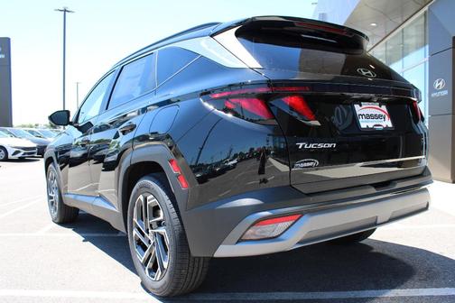 Phantom Black 2026 Hyundai TUCSON SEL