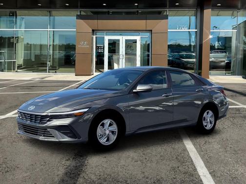 Amazon Gray 2026 Hyundai ELANTRA SE
