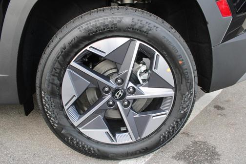 Phantom Black 2026 Hyundai TUCSON SEL