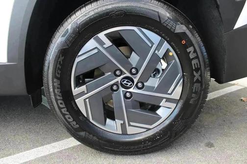 Pearl 2026 Hyundai TUCSON Hybrid Blue SE
