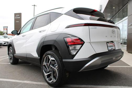 Atlas 2026 Hyundai KONA SEL Premium