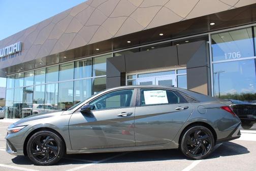 Amazon Gray 2026 Hyundai ELANTRA SEL Sport