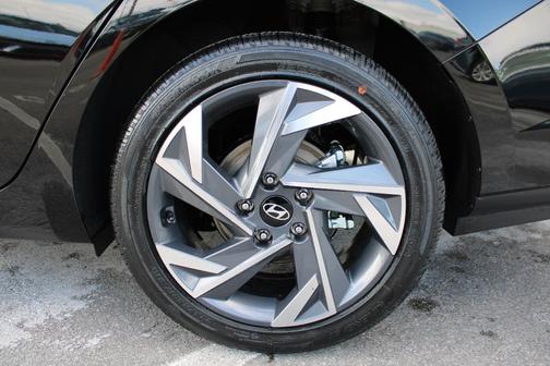 2026 Hyundai ELANTRA HEV Limited