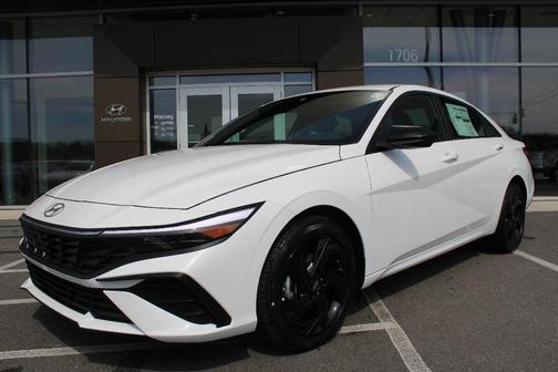 Serenity White Pearl 2026 Hyundai ELANTRA SEL Sport
