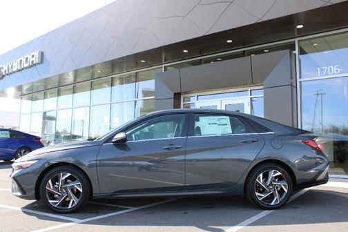 2025 Hyundai ELANTRA HEV Limited