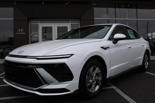 2026 Hyundai SONATA SE