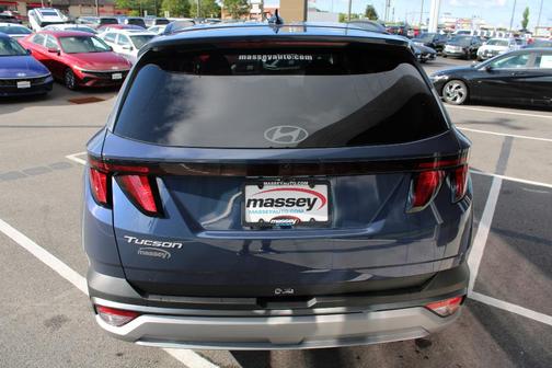 2025 Hyundai TUCSON SEL