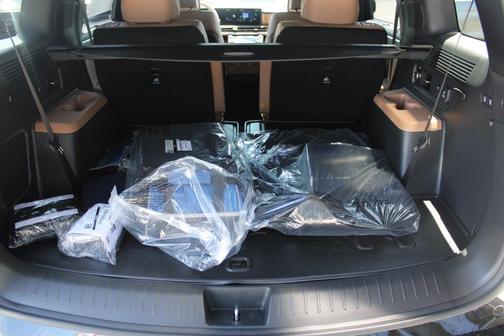 Phantom Black 2026 Hyundai SANTA FE HEV Calligraphy