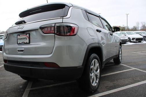 2024 Jeep Compass Sport