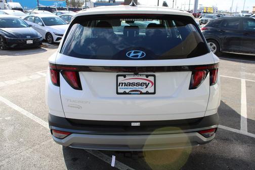 2025 Hyundai TUCSON SE