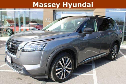 2022 Nissan Pathfinder Platinum