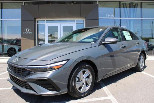 Gray 2026 Hyundai ELANTRA SE