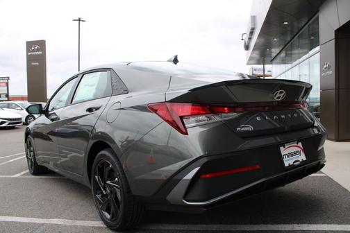 Amazon Gray 2026 Hyundai ELANTRA SEL Sport