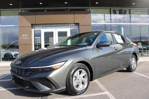 Amazon Gray 2026 Hyundai ELANTRA SE