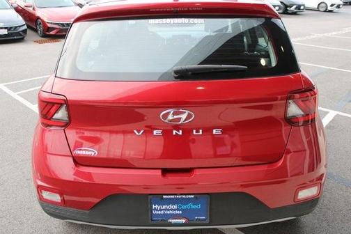 2022 Hyundai VENUE SE