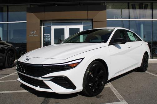 Serenity White Pearl 2026 Hyundai ELANTRA SEL Sport
