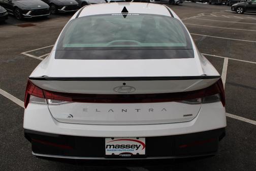 2026 Hyundai ELANTRA HEV SEL Sport