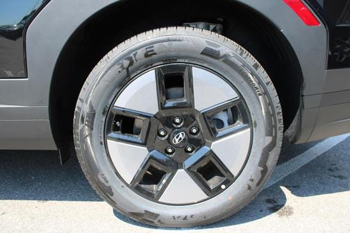 Phantom Black 2026 Hyundai SANTA FE HEV SE