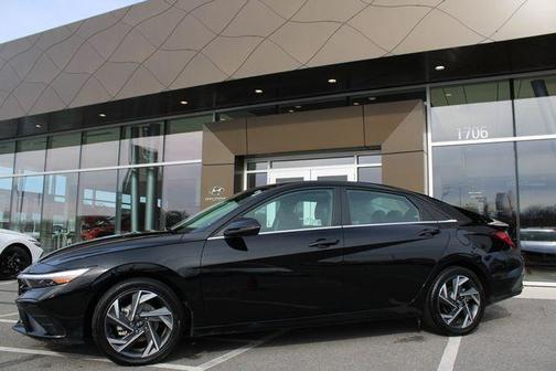 2025 Hyundai ELANTRA HEV Limited