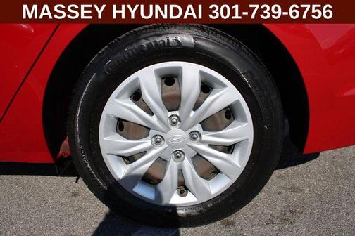 Pomegranate Red Metallic 2022 Hyundai Accent SE