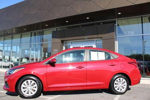 Pomegranate Red Metallic 2022 Hyundai Accent SE