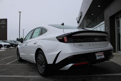 2026 Hyundai SONATA Hybrid SEL