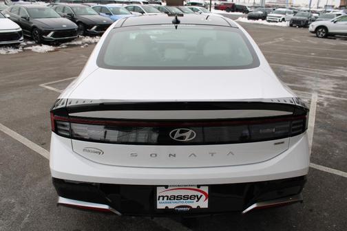 2026 Hyundai SONATA Hybrid SEL