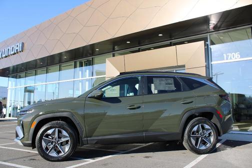 2025 Hyundai TUCSON SEL