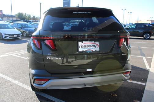 2025 Hyundai TUCSON SEL