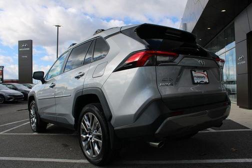 2020 Toyota RAV4 Limited