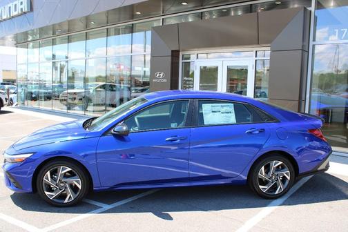 2025 Hyundai ELANTRA HEV SEL Sport