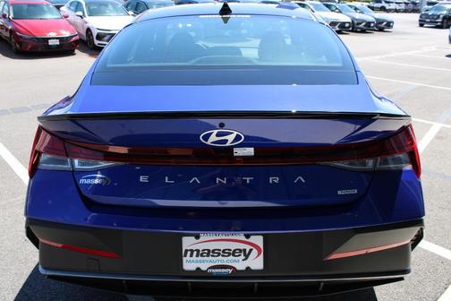 2025 Hyundai ELANTRA HEV SEL Sport