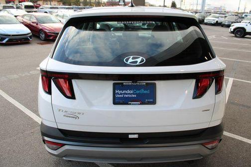 2025 Hyundai TUCSON SE