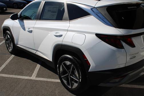 2026 Hyundai TUCSON Hybrid SEL Convenience