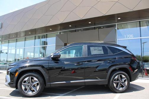 Phantom Black 2026 Hyundai TUCSON SEL