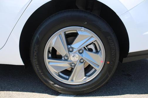 Serenity White Pearl 2026 Hyundai ELANTRA SE