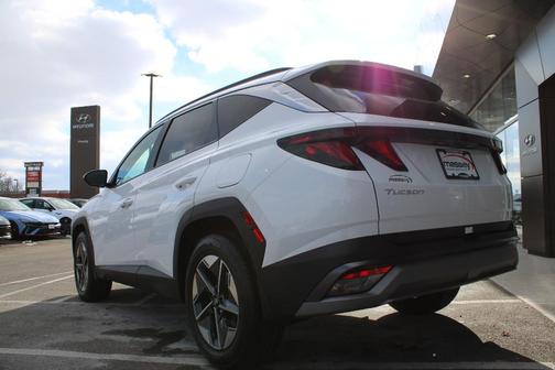 2026 Hyundai TUCSON SEL