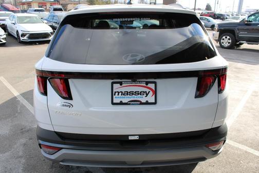 2026 Hyundai TUCSON SEL