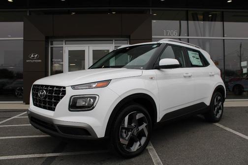 Lunar White 2026 Hyundai VENUE SEL