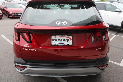 2025 Hyundai TUCSON SE