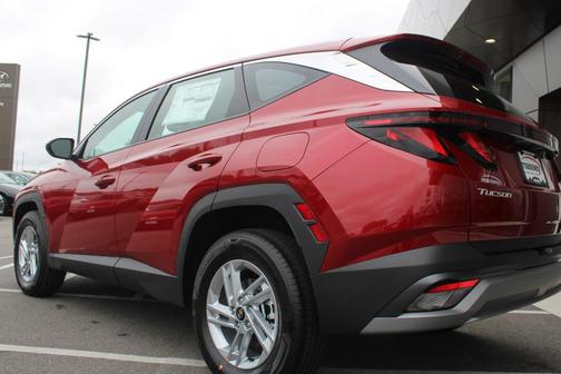 2025 Hyundai TUCSON SE