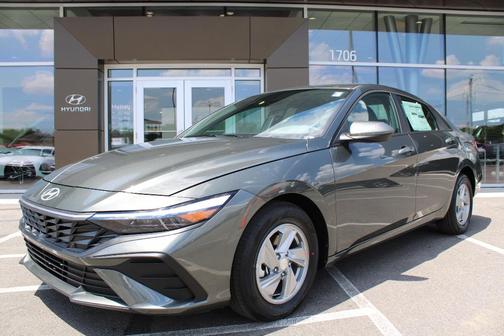 Amazon Gray 2026 Hyundai ELANTRA SE