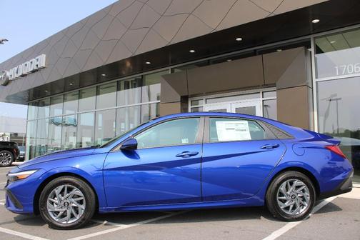 2025 Hyundai ELANTRA HEV Blue