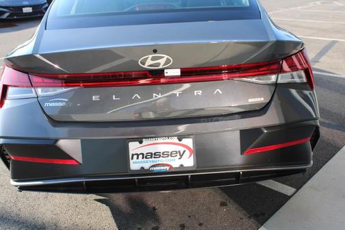 2025 Hyundai ELANTRA HEV Limited