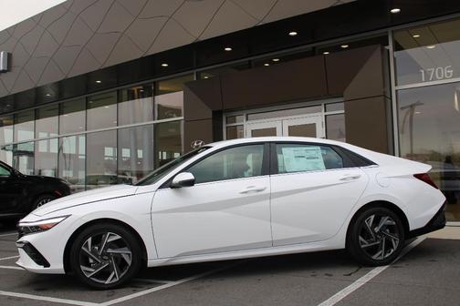 2025 Hyundai ELANTRA HEV Limited