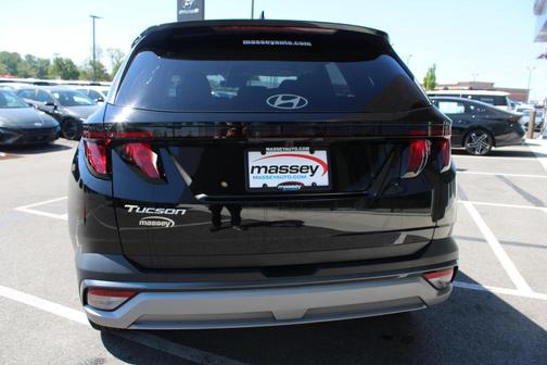 Phantom Black 2026 Hyundai TUCSON SEL