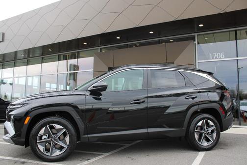 Phantom Black 2026 Hyundai TUCSON SEL